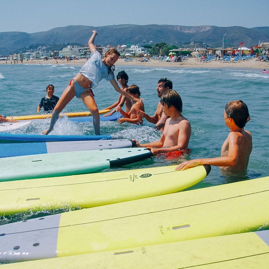 Cursos de Verano Surf y SurfSkate